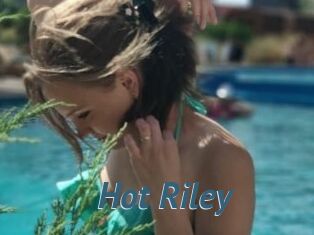 Hot_Riley