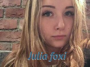 Julia_foxi