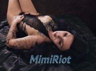 Mimi_Riot