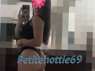 Petitehottie69