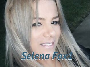 Selena_Fox1